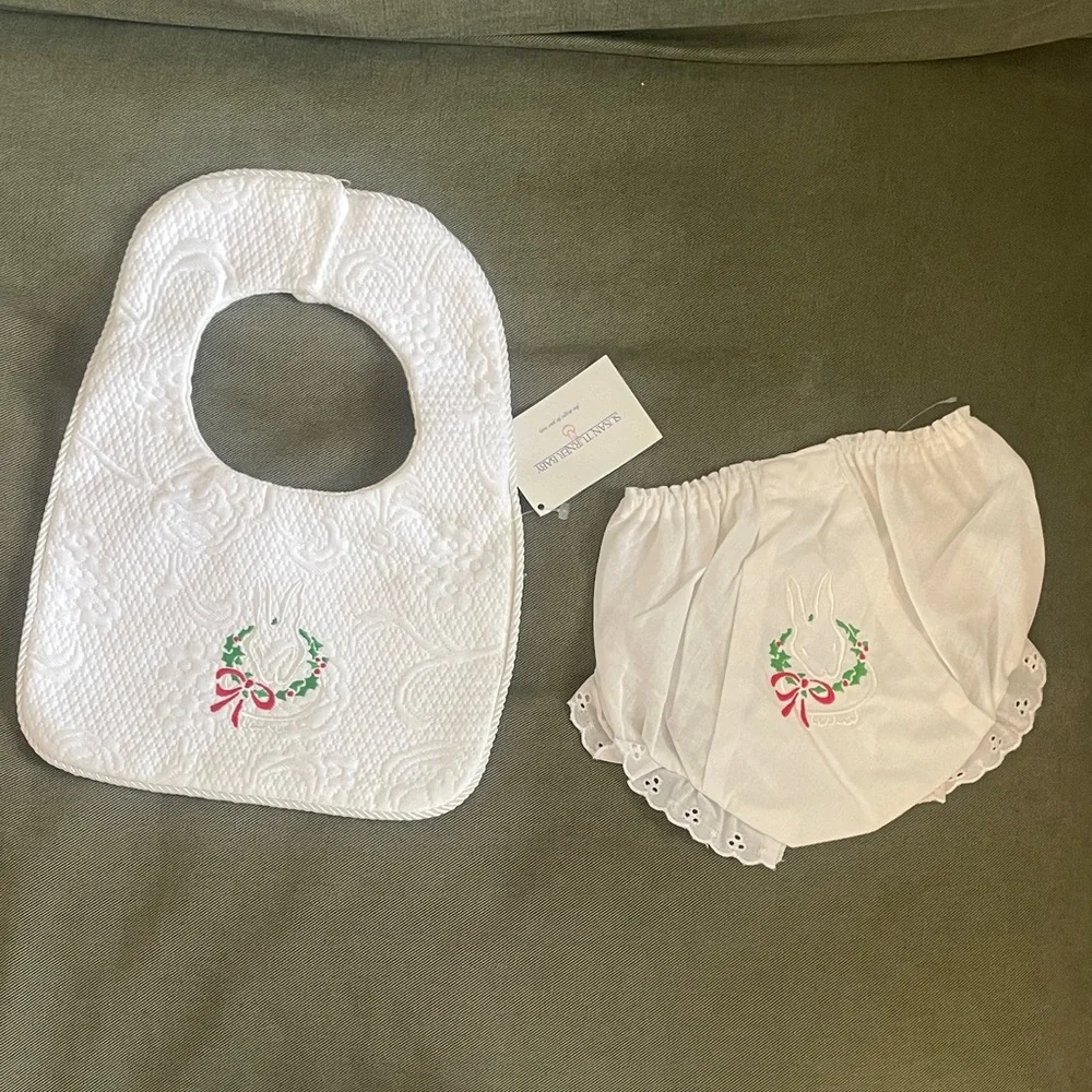 Vintage Christmas Baby Matching Set Bib and Bloomers Embroidered NWT